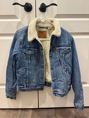 Levi's Blue Denim Jacket with Cream Sherpa Lining